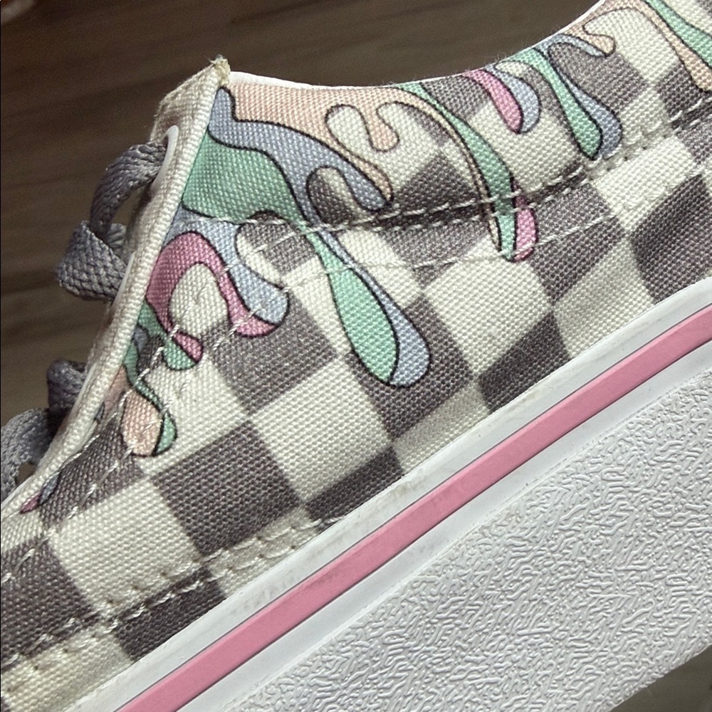 VANS Gray and Pink Women's Sneakers size 6.5 - Picture 13 of 14